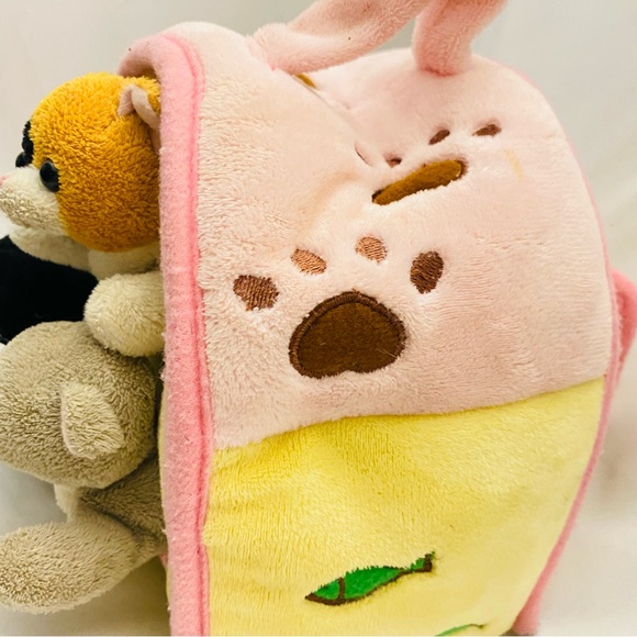 Unipak Plush Cat House 3 Finger Puppet Cats in Play Kitten House Carrying Case - Picture 7 of 14